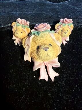 Cherished Teddies Head Brooch & Earrings Set with Pink Rose Accents & pink bow